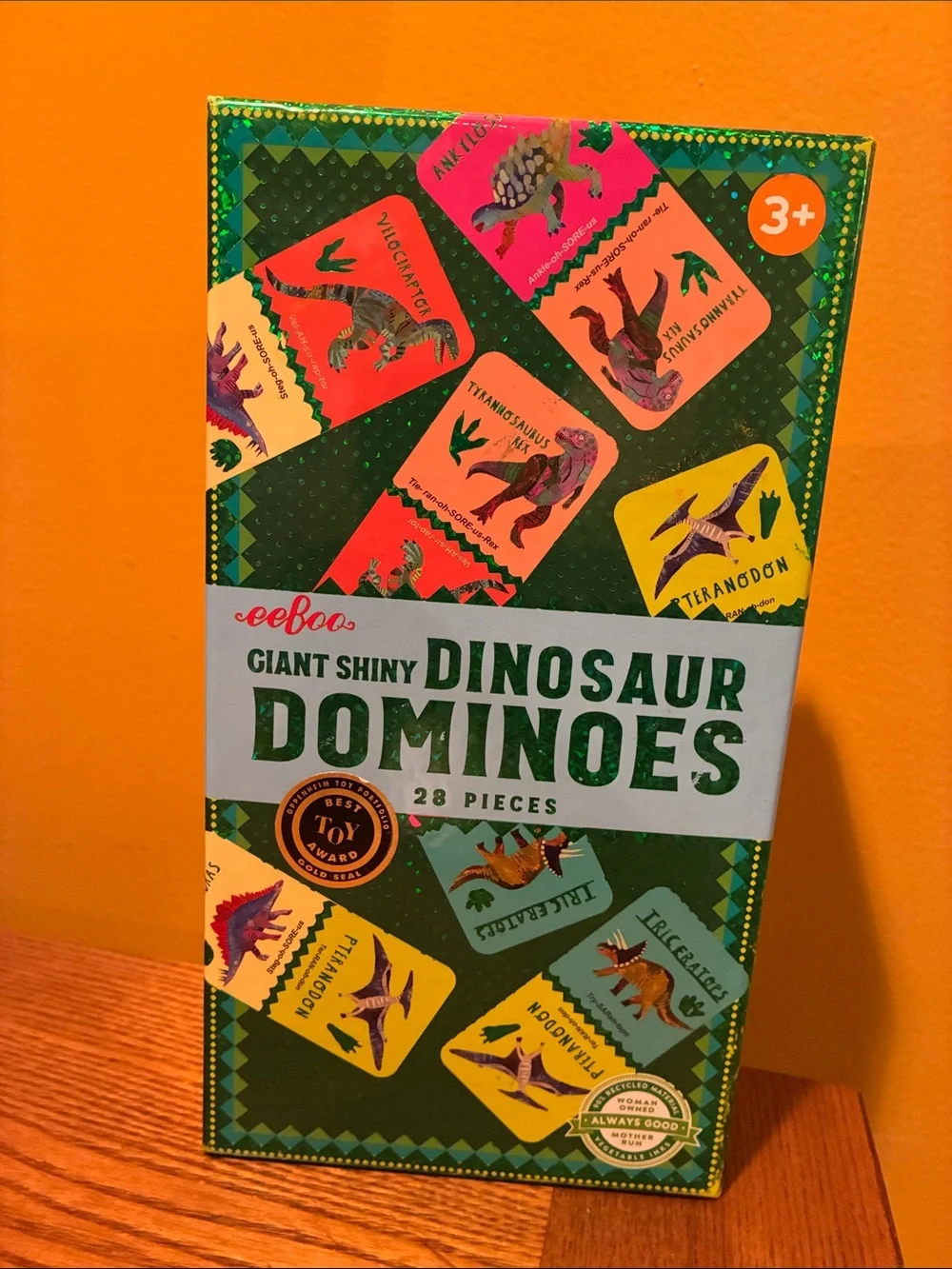 eeboo - GIANT SHINY DINOSAUR DOMINOES